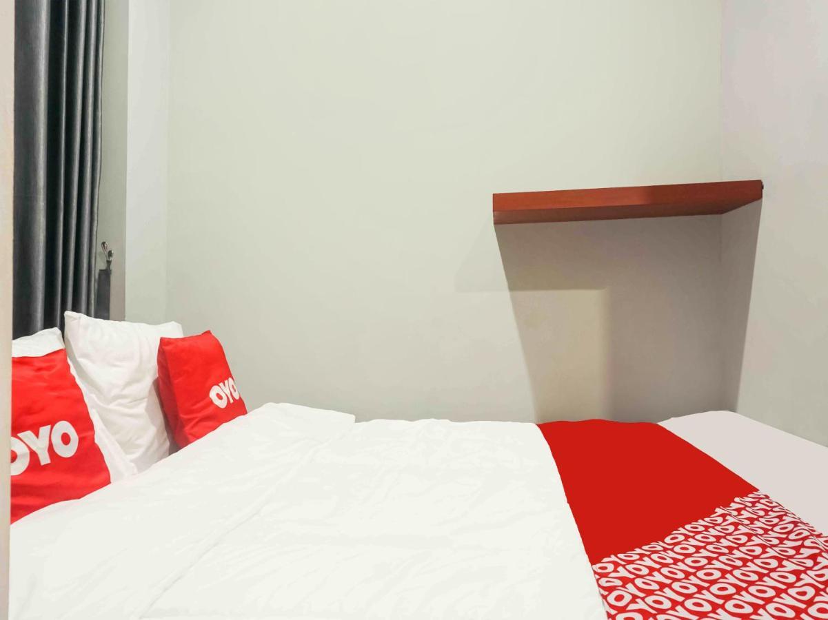 Hotel Capital O 91226 M'kostel Syariah