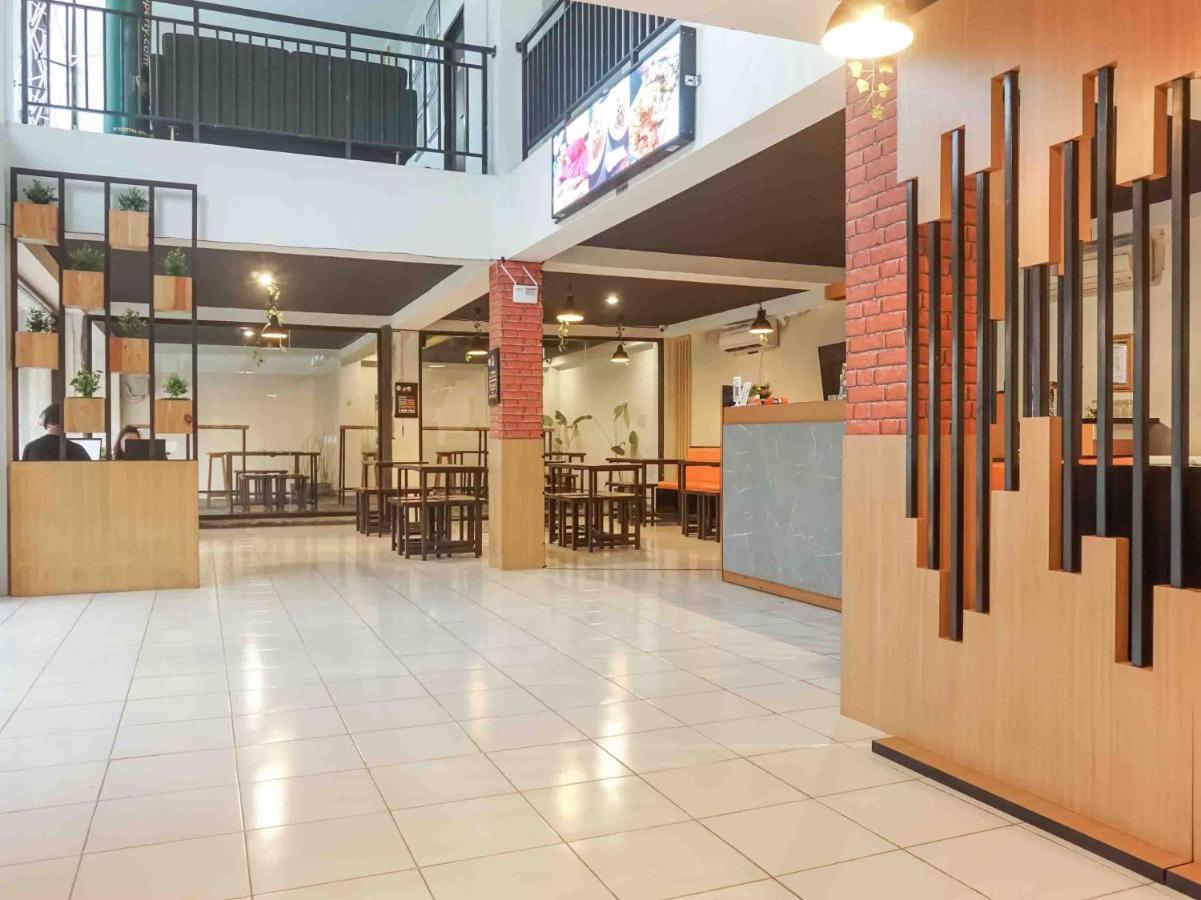Hotel Capital O 91226 M'kostel Syariah